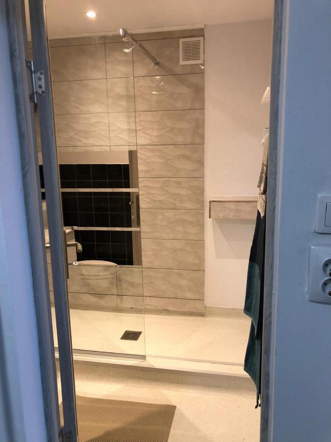 Garsoniera Centru Brasov Διαμέρισμα Εξωτερικό φωτογραφία